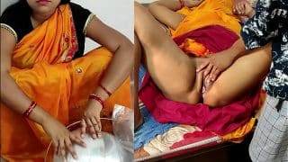 Bartan Bechne Wali Bhabhi fucked for exrta income with costumer